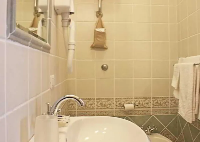 ベッド・アンド・ブレックファスト Bb